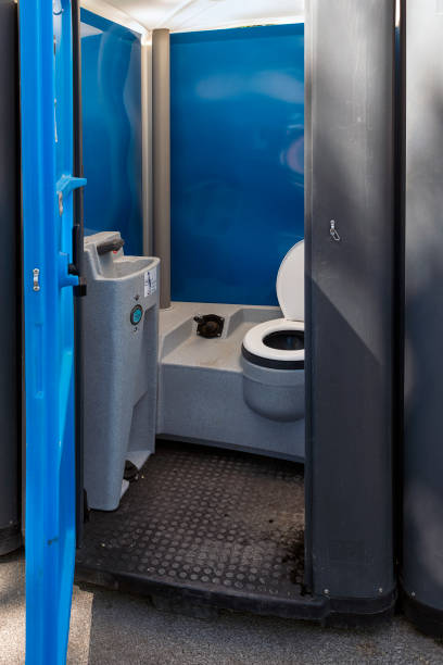 Portable Toilet Options We Offer in Huntington Bay, NY